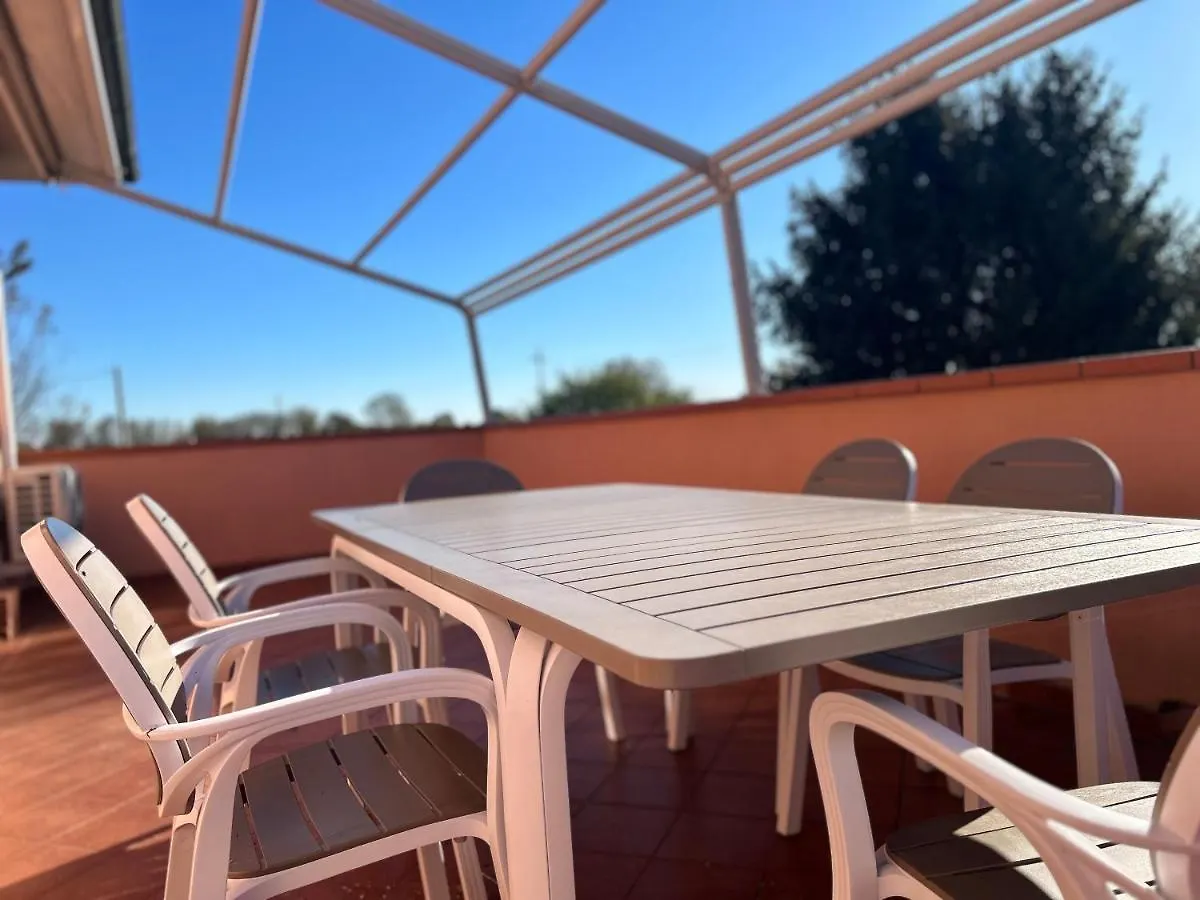 Albi'S House,Terrazza ,Wi-Fi, Parcheggio, Ac Apartment Lucca 0*,  Italy
