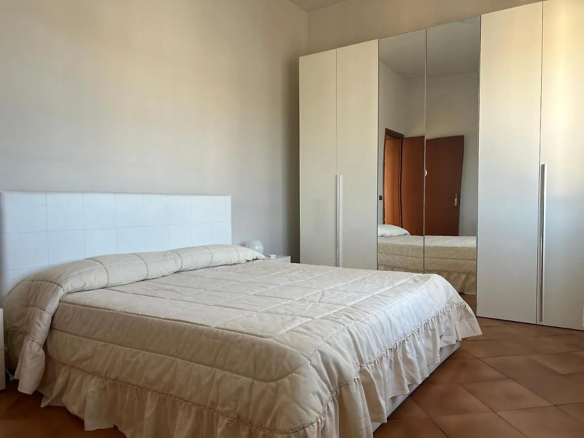 Albi'S House,Terrazza ,Wi-Fi, Parcheggio, Ac Apartment Lucca Italy