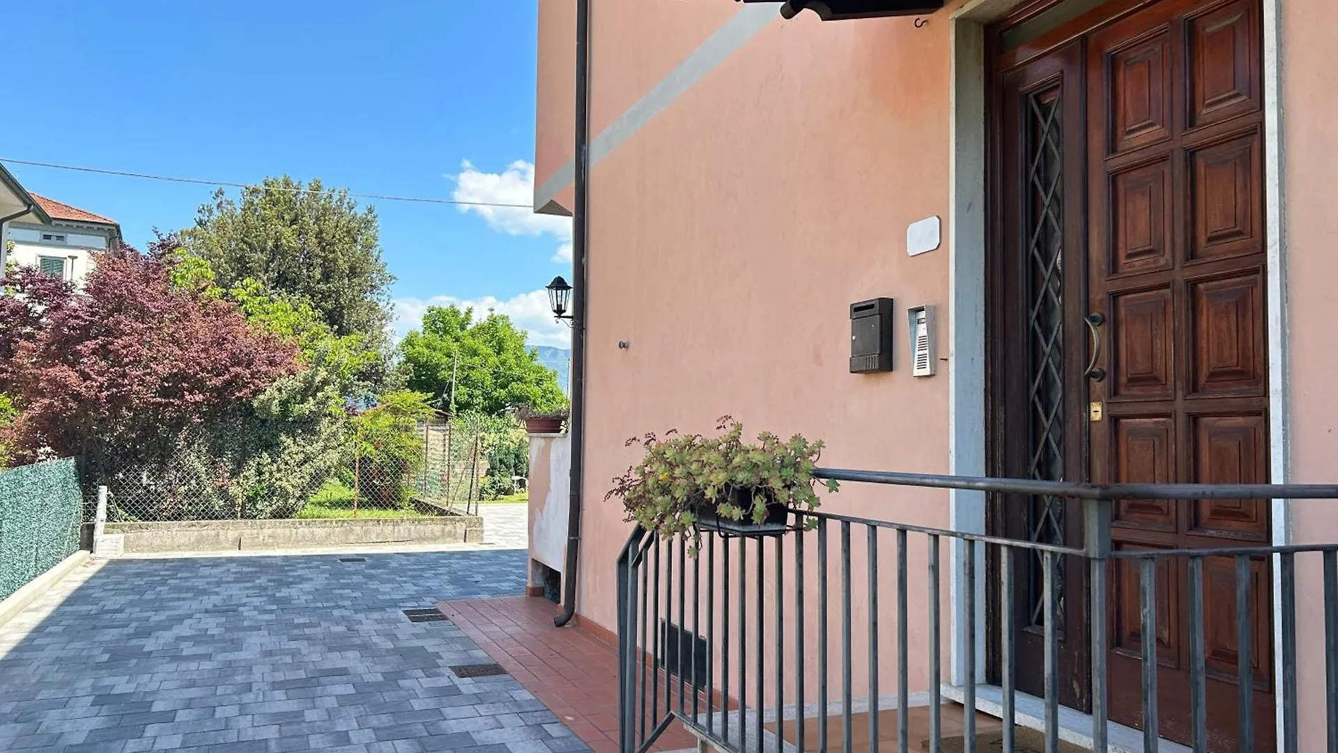 Albi'S House,Terrazza ,Wi-Fi, Parcheggio, Ac Apartment Lucca Italy