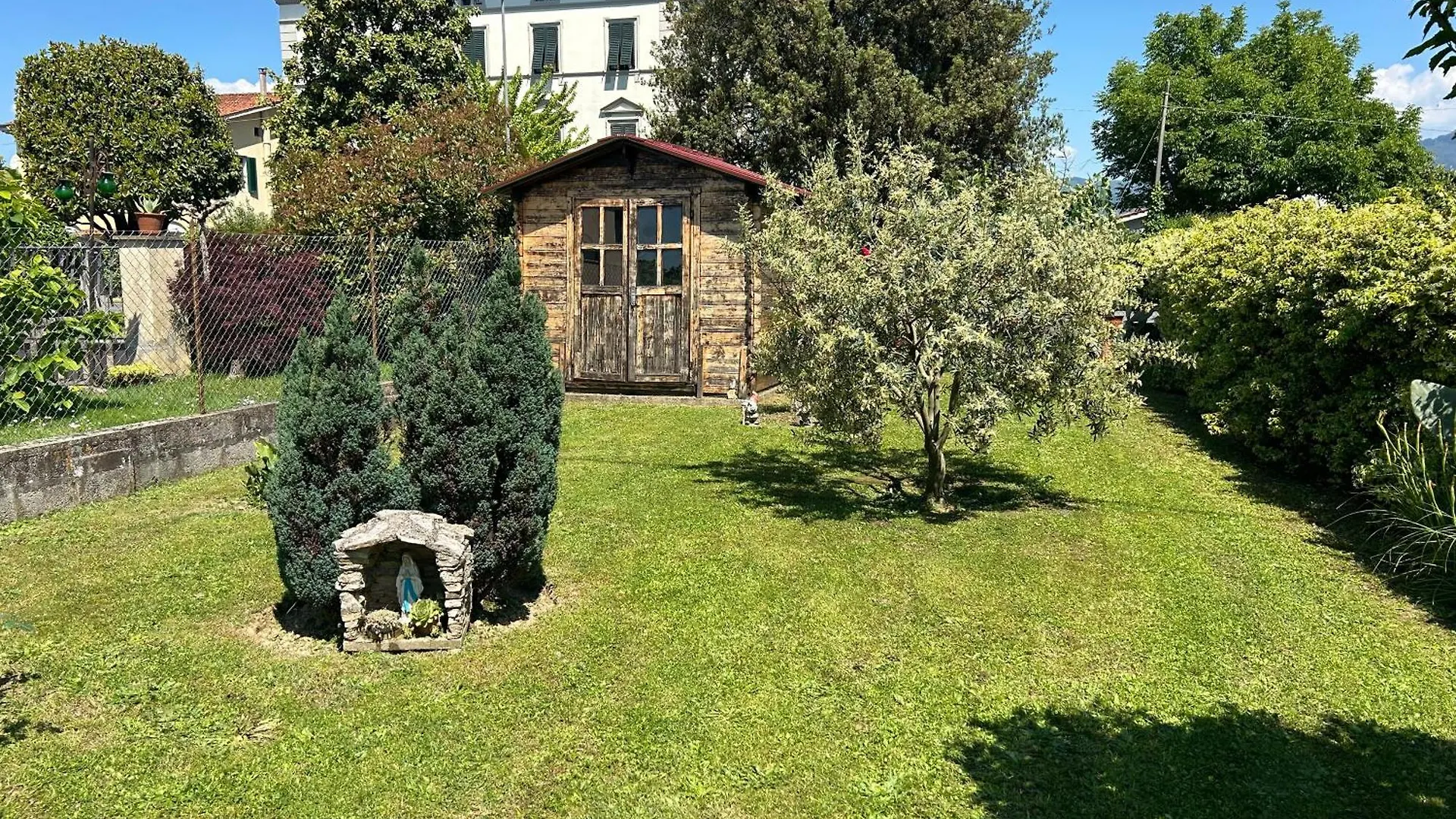 Albi'S House,Terrazza ,Wi-Fi, Parcheggio, Ac Apartment Lucca 0*,